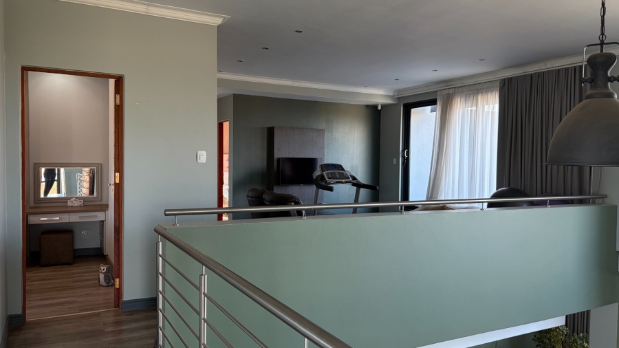 4 Bedroom Property for Sale in Grimbeeck Park North West